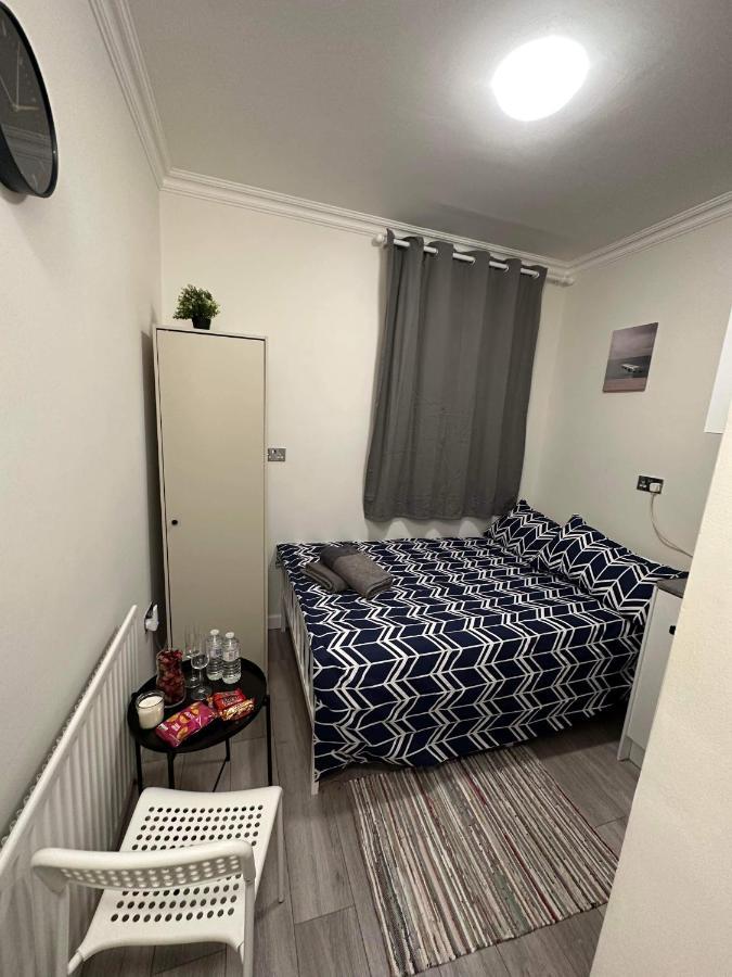 Guest&Rest 4 Apartment Лондон Екстериор снимка