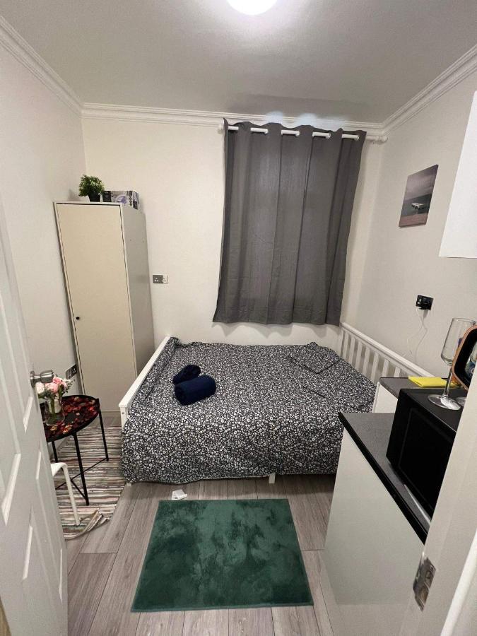 Guest&Rest 4 Apartment Лондон Екстериор снимка
