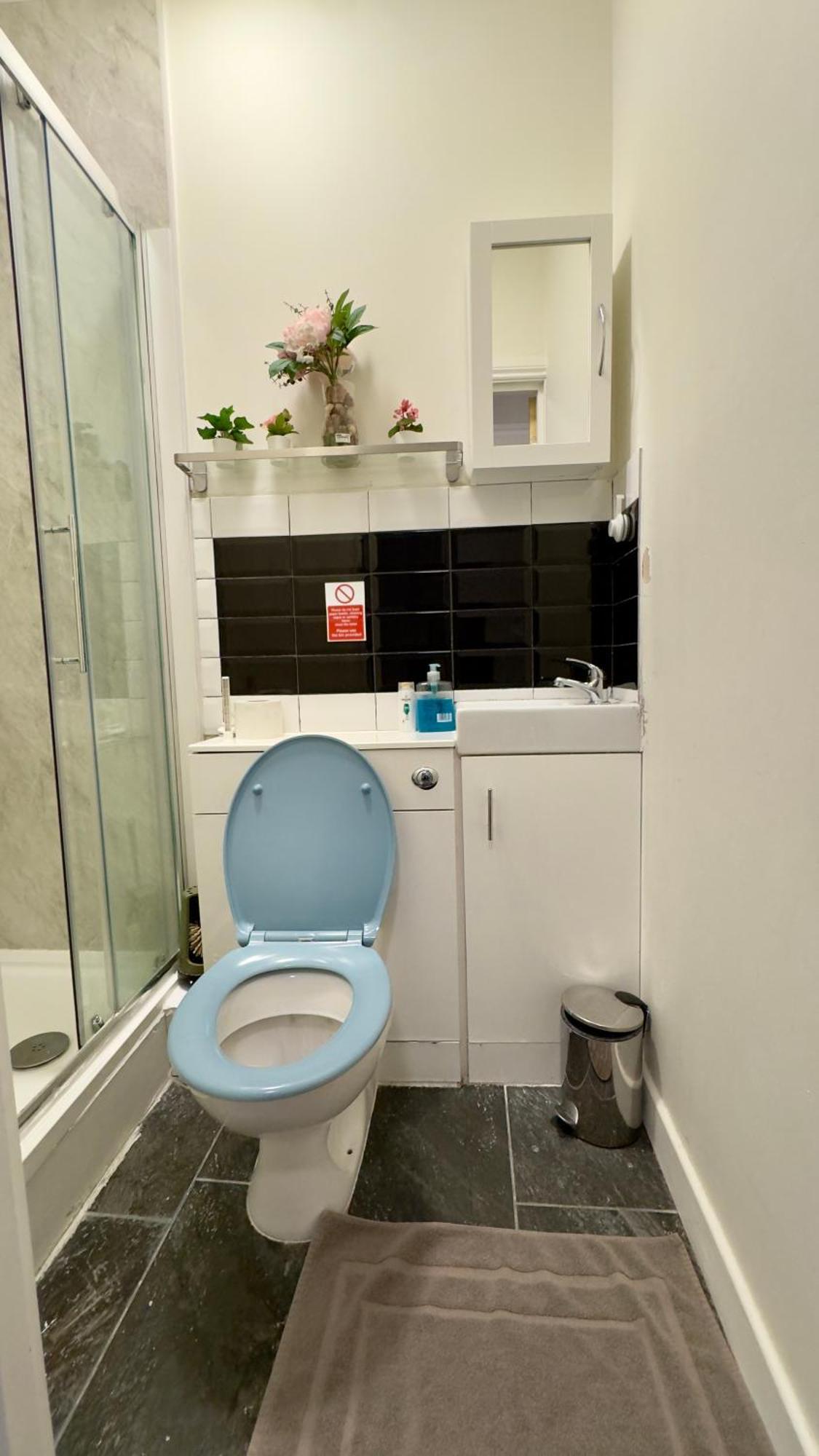 Guest&Rest 4 Apartment Лондон Екстериор снимка