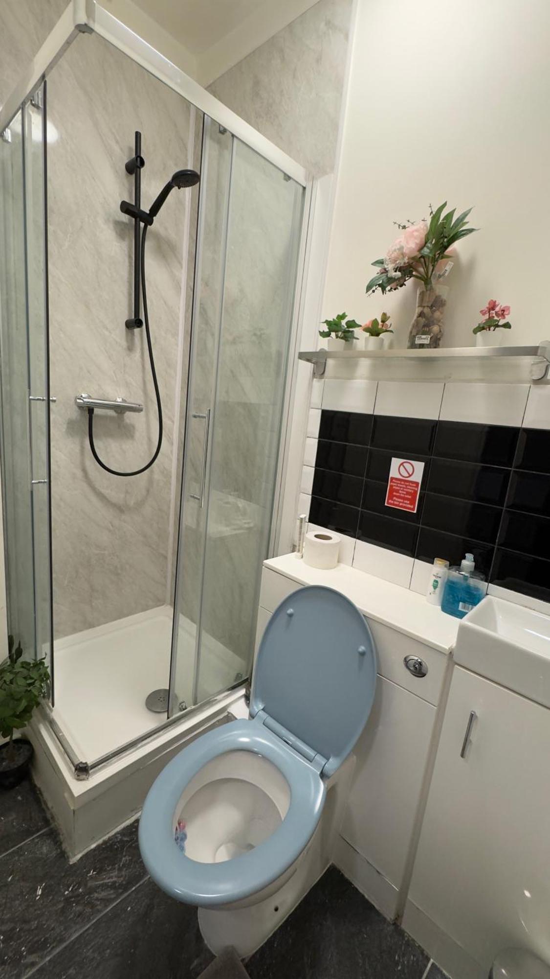 Guest&Rest 4 Apartment Лондон Екстериор снимка