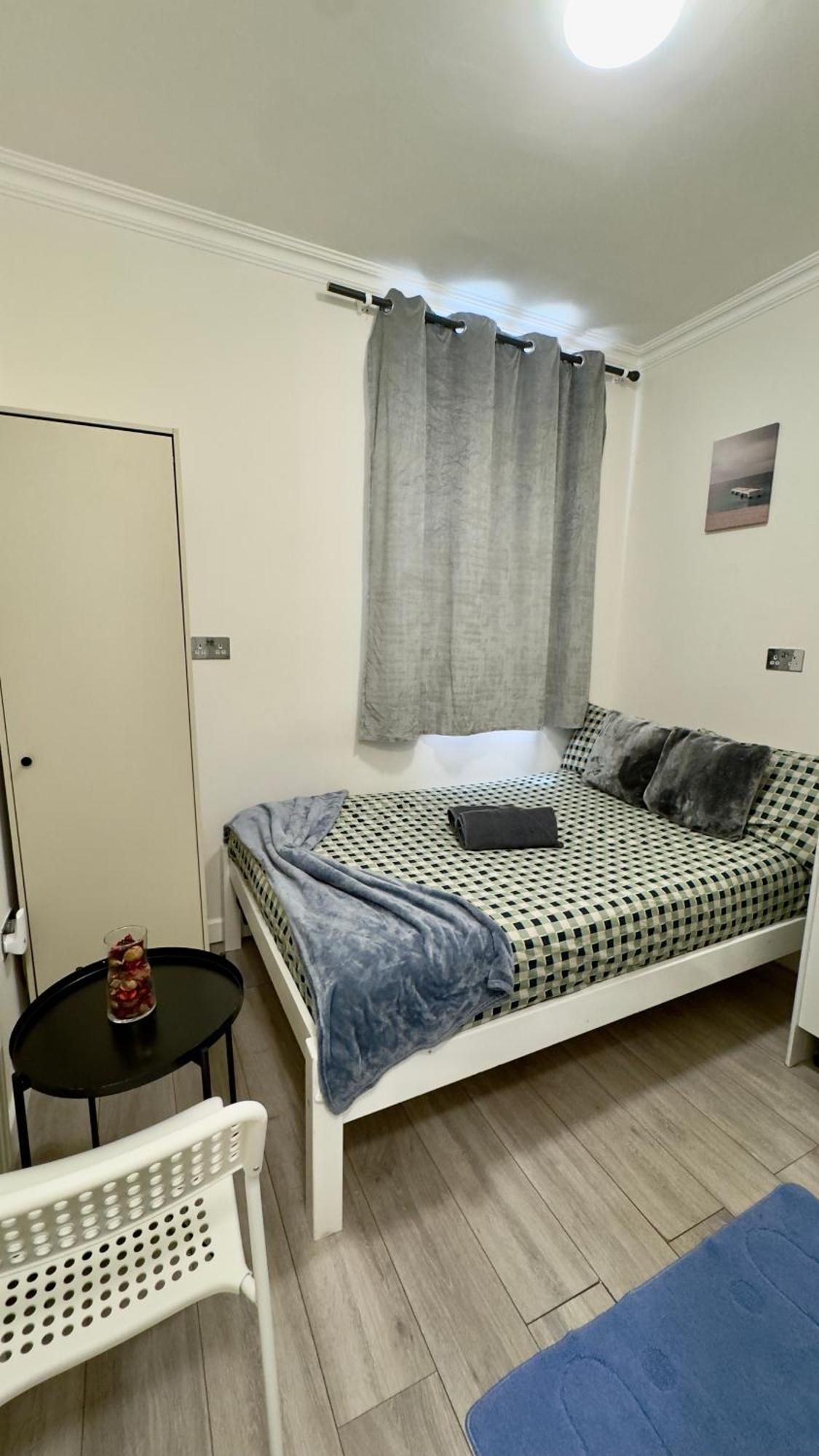 Guest&Rest 4 Apartment Лондон Екстериор снимка